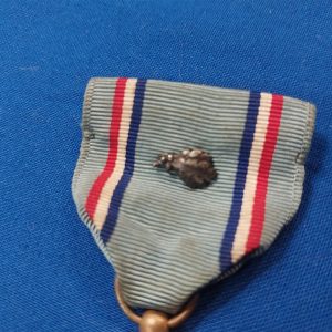 early-vietnam-war-issue-air-force-good-conduct-medal-in-original-box-dated-63-usaf