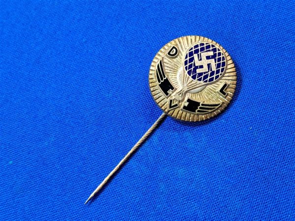 world-war-two-german-airship-club-badge-stick-pin-with-ballon-on-front-enamel-work-d-v-l-excellent-scarce