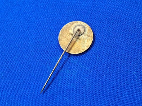 world-war-two-german-airship-club-badge-stick-pin-with-ballon-on-front-enamel-work-d-v-l-excellent-scarce