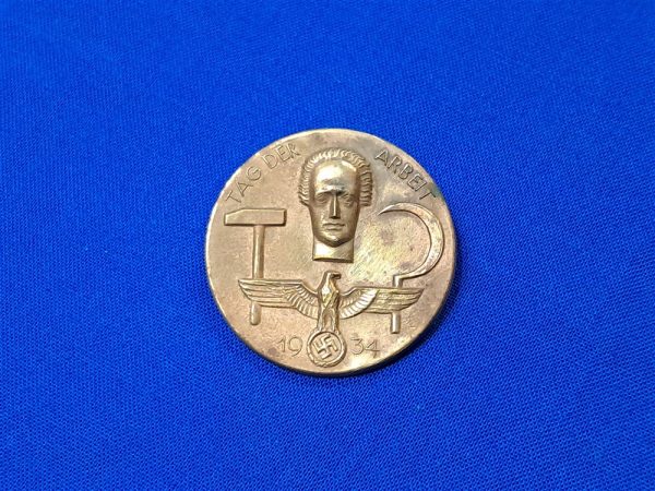 german-world-war-two-tinnie-tag-labor-day-copper-thick-construction-1934-dated-first-year