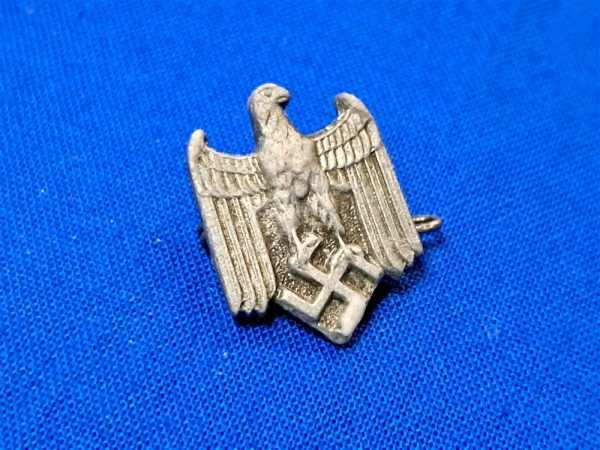 world-war-two-workers-civilian-military-service-badge-pin-fine-zinc-no-maker-mark