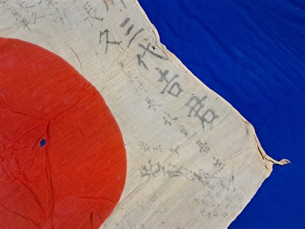 world-war-two-japanese-battle-good-luck-flag-silk-kanji-writting-pocket-size