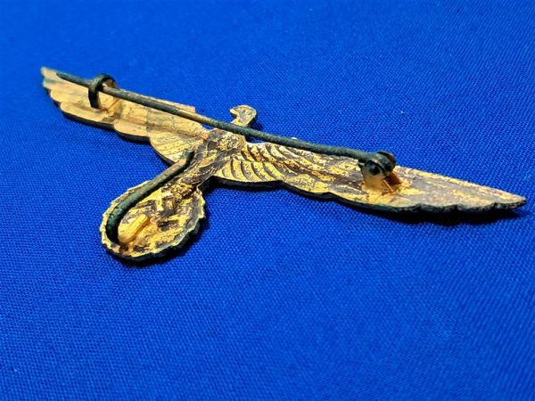 world-war-two-german-naval-officers-metal-gold-eagle-for-breast-original-pin-back-with-hook