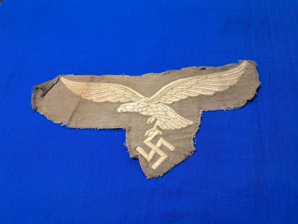 world-war-two-german-large-luftwaffe-eagle-embroidered-on-grey-7-inches-across-possible-cape-use