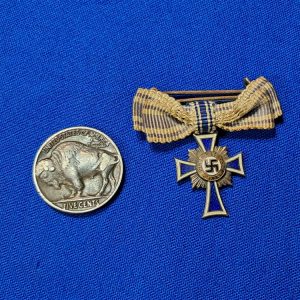 world-war-two-german-mothers-cross-in-bronze-level-miniature-with bow-tie-small-ribbon-and-pin