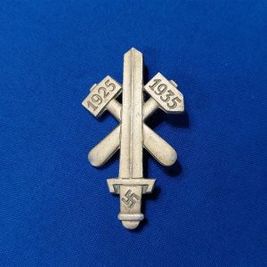 world-war-two-german-party-socialist-tinnie-pin-1935-dated-gau-essen-10-year-anniversary-sword