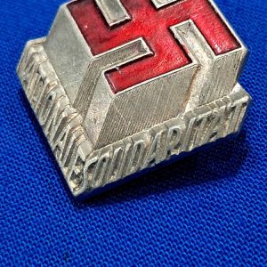 world-war-two-german-party-solidarity-national-pin-tinnie-aluminum-construction-with-red-swastika