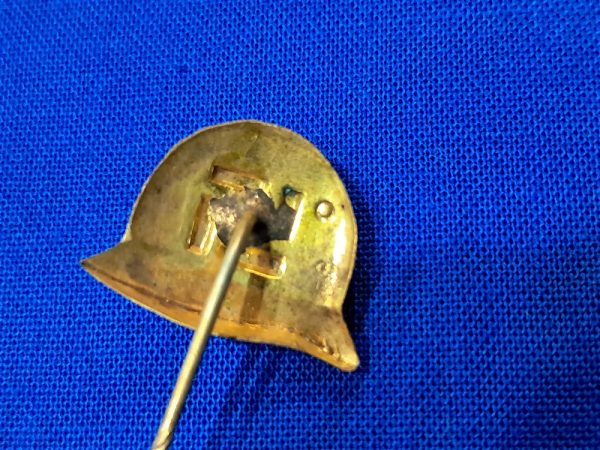 german-world-war-two-stick-pin-veteran-helmet-swastika-supporter-gold