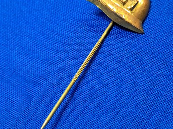 german-world-war-two-stick-pin-veteran-helmet-swastika-supporter-gold