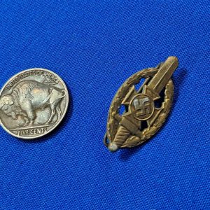 world-war-two-german-n-s-k-o-v-member-badge-in-bronze-with-original-pin-and-maker-marked