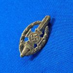 world-war-two-german-n-s-k-o-v-member-badge-in-with-original-pin-and-maker-marked-silver