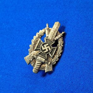 german-world-war-two-n-s-k-o-v-shooting-award-in-silver-membership-maker-marked-badge