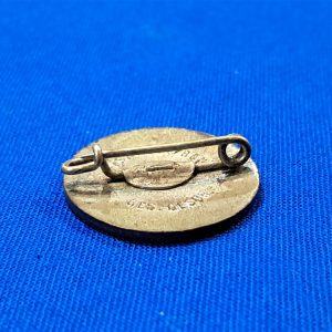 german-world-war-two-teacher-association-member-pin-1st-design-maker-marked