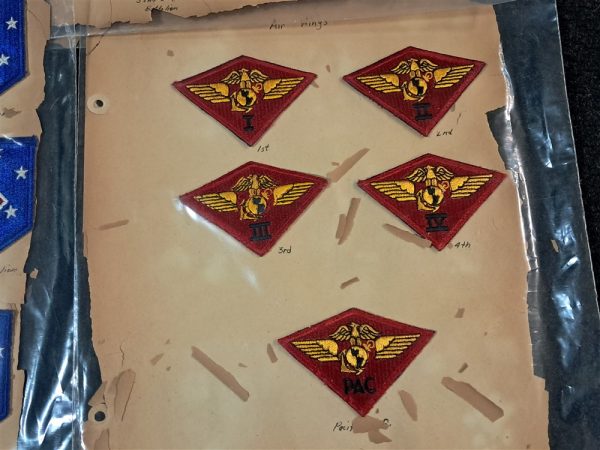 world-war-two-marine-corps-original-patch0set-collection-scrap-book-pasted-original-unissued-complete-41-total