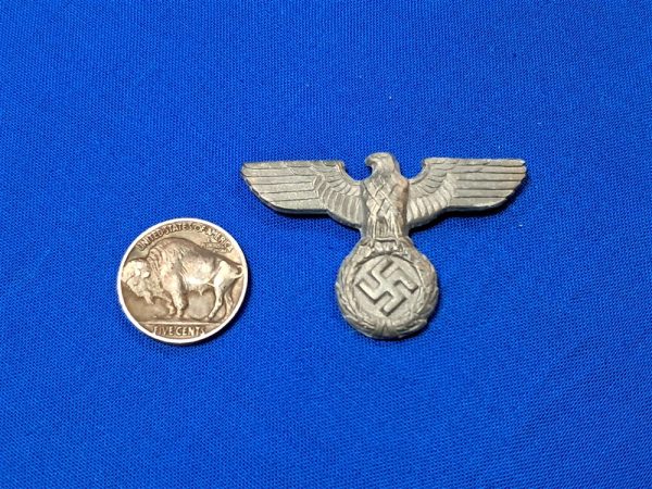 world-war-two-german-riechspost-cap-eagle-in-zinc-no-maker-mark-original-prongs-finish-silver-gone