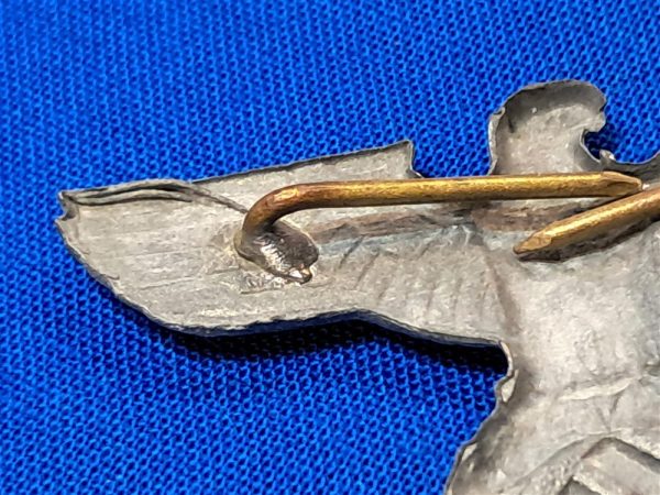 world-war-two-german-riechspost-cap-eagle-in-zinc-no-maker-mark-original-prongs-finish-silver-gone