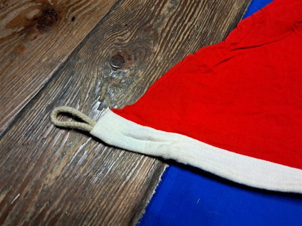 world-war-two-womans-r-a-d-pennant-youth-large-80-inches-long-with-rope-loops-end-scarce-unissued