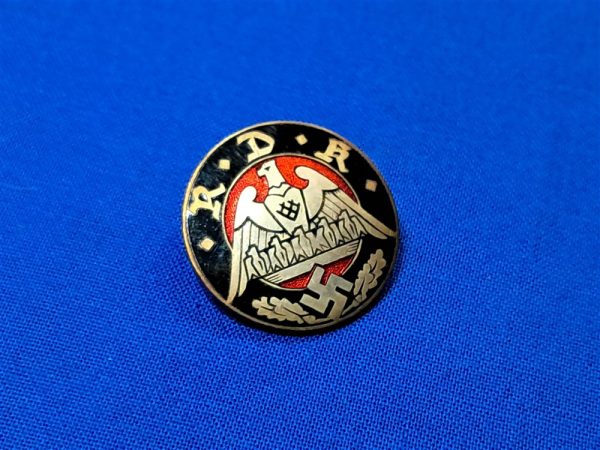 german-world-war-two-larger-families-membership-badge-pin-for-the-r-d-k-great-enamel-with-eagle-and-swastika