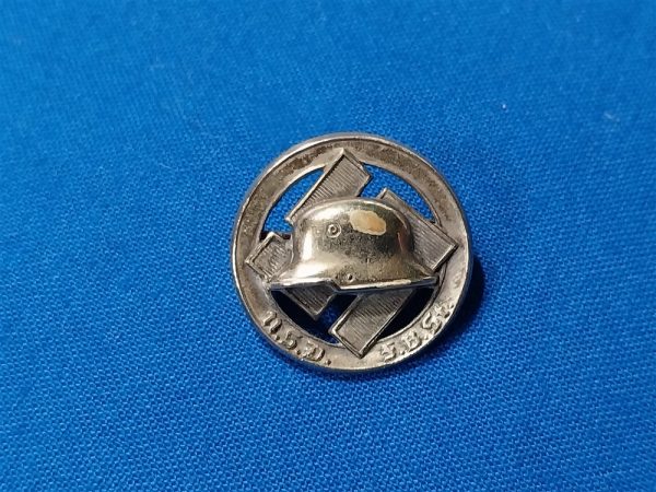 world-war-two-german-stahlhelm-front-line-fighters-membership-badge-small-pin-maker-marked-on-reverse-silver