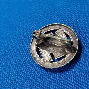 world-war-two-german-stahlhelm-front-line-fighters-membership-badge-small-pin-maker-marked-on-reverse-silver