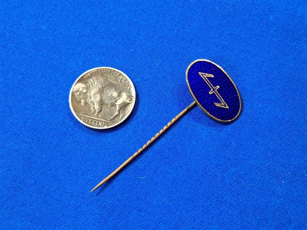 german-world-war-two-stick-pin-wolf-hook-wolfsangel-on-blue-enamel-oval-twisted-wire-correct