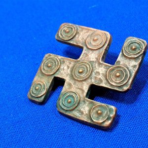 german-world-war-two-klethen-town-n-s-d-a-p-patriotic-badge-bake-lite-material-original-pin-shape-of-swastika