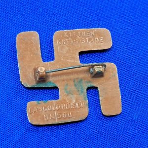 german-world-war-two-klethen-town-n-s-d-a-p-patriotic-badge-bake-lite-material-original-pin-shape-of-swastika