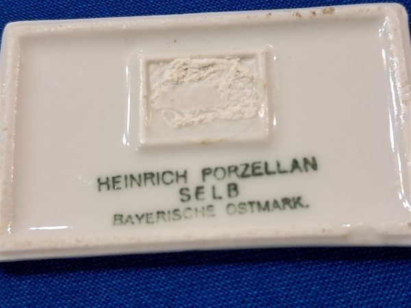 german-world-war-two-porcelain-tinnie-for-fun-recreation-and-leasure-event-held-in-1936