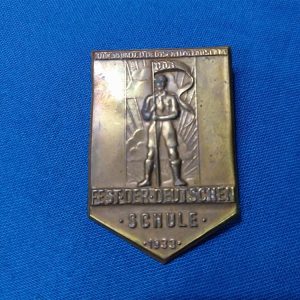 pre-world-war-two-tinnie-german-from-the-v-d-a-that-recruited-members-outside-of-german-lands-brass-with-original-pin