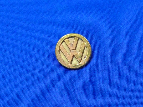 german-world-war-two-volkswagen-company-employee-pin-made-of-tin-small-with-original-pin-on-back