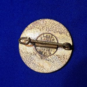 german-world-war-two-mountain-club-climbing-membership-pin-made-by-lauer