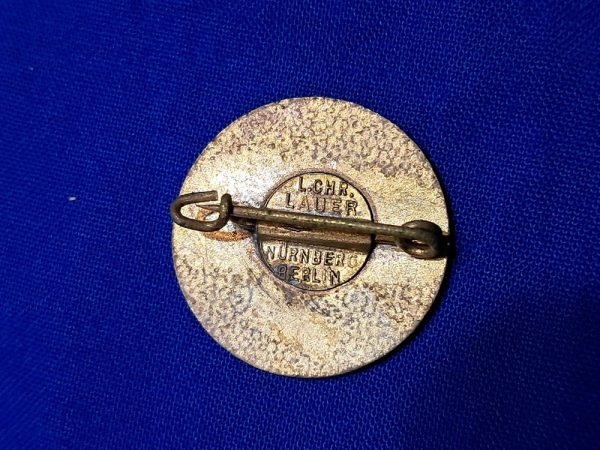 german-world-war-two-mountain-club-climbing-membership-pin-made-by-lauer