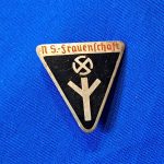 3rd-pattern-german-world-war-two-frauenschaft-member-pin-enamel-with-maker-code-and-r-z-m-mark