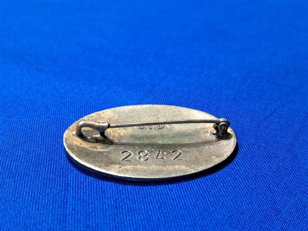 german-world-war-two-sisterhood-nurses-pin-1st-pattern-oval-enamel-excellent-condition-numbered