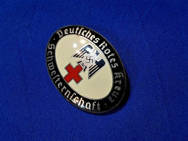 german-world-war-two-sisterhood-nurses-pin-1st-pattern-oval-enamel-excellent-condition-numbered