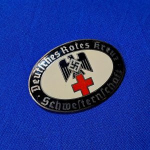 german-world-war-two-sisterhood-nurses-pin-1st-pattern-oval-enamel-excellent-condition-numbered