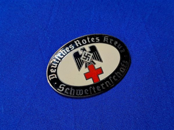 german-world-war-two-sisterhood-nurses-pin-1st-pattern-oval-enamel-excellent-condition-numbered