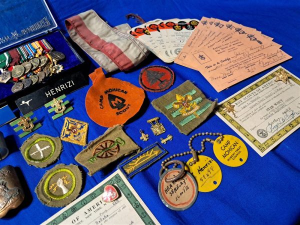 world-war-two-navy-veterans-eagle-scout-grouping-medals-papers-ribbons-awards-boxes-badges-and-lots-of-extras-1947-awarded-over-18-years-old-at-time-of-gaining