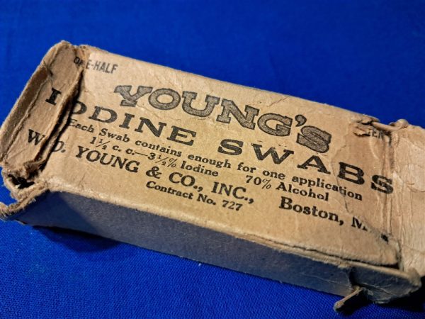 world-war-one-medical-enlisted-belt-iodine-6-swabs-half-dozen-in-tattered-youngs-brand-box