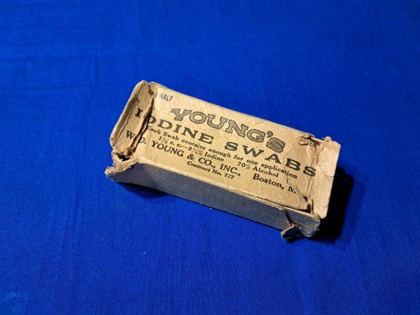 world-war-one-medical-enlisted-belt-iodine-6-swabs-half-dozen-in-tattered-youngs-brand-box