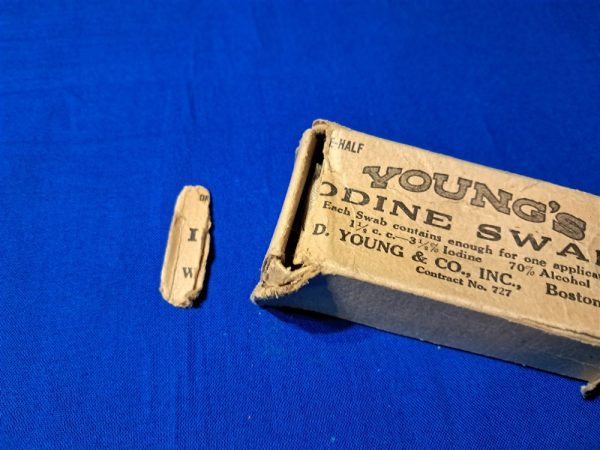 world-war-one-medical-enlisted-belt-iodine-6-swabs-half-dozen-in-tattered-youngs-brand-box