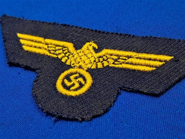 german-world-war-two-wool-navy-overseas-cap-eagle-yellow-on-naval-blue-mint