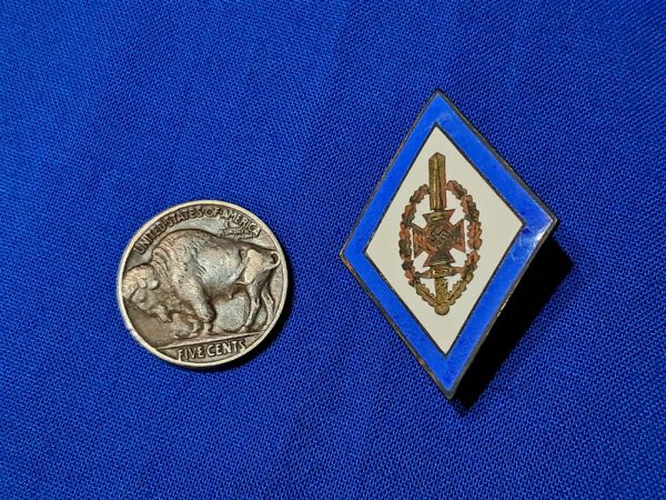 german-world-war-two-n-s-k-o-v-honor-badge-ort-level-gold-excellent-condition-good-enamel