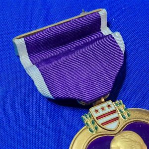 world-war-two-purple-hart-1944-us-mint-issue-united-states-navy-and-marines-no-serial-number-unissued-with-sterling-silver-mounted-ribbon