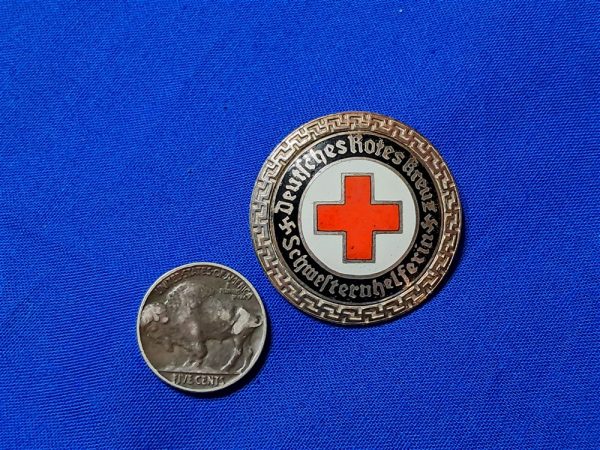 german-world-war-two-red-cross-senior-helpers-badge-pin-broach-large-nice-enamel-d-r-k