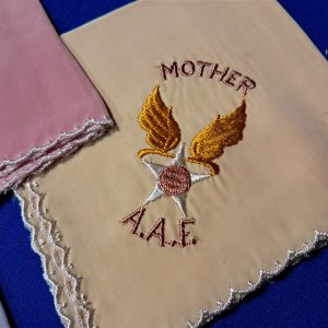 world-war-two-set-of-4-hand-ker-chiefs-from-the-army-air-corps-mother-embroidered-sweetheart-different-colors