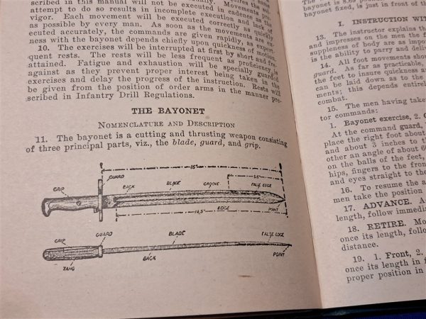 world-war-one-infantry-drill-regs-regulations-1911-updated-to-may-1918-published-by-banta-with-questions-section