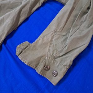 vietnam-war-early-1st-patern-jungle-tunic-top-with-theater-made-embroidered-insignia-and-master-pilot-wings-very-scarce-excellent-used-condition